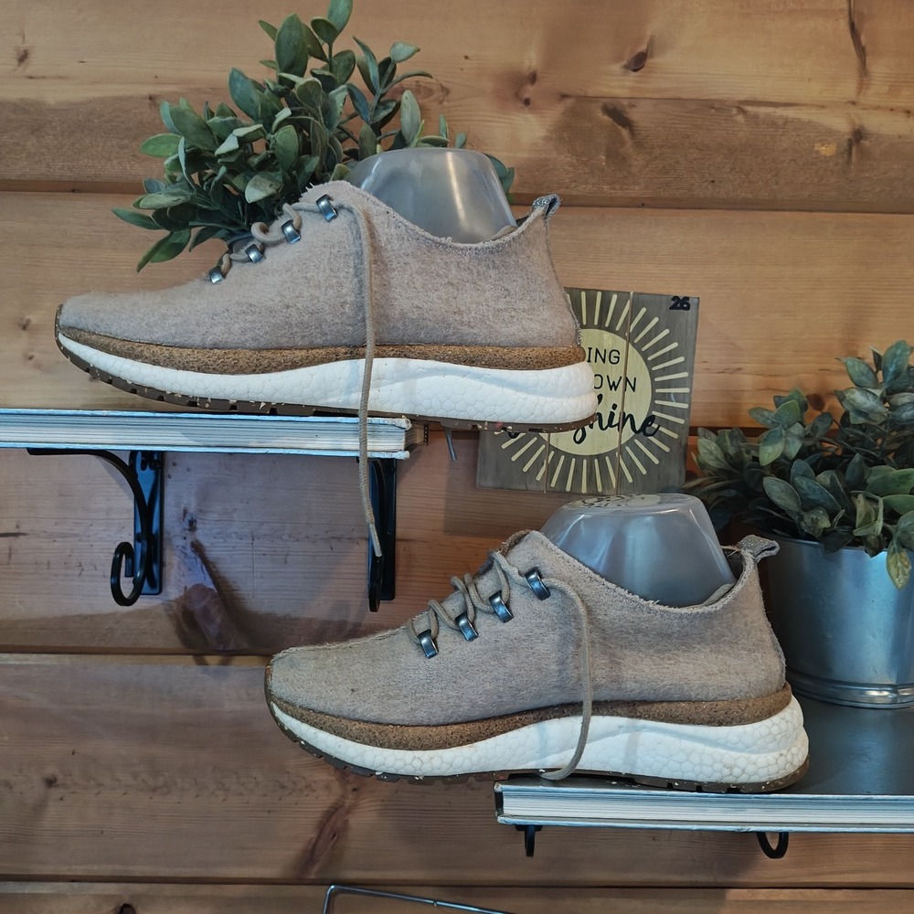 OTBT Courrier Size 8m Comfort Sneakers 65% Wool 35% Polyester 10015 Tan - Picture 2 of 8